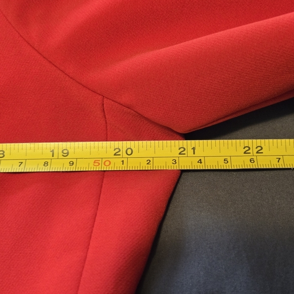 Dynamite Classic Red Tailored Single Breasted Blazer ~ Size 12/14 ~ - Picture 14 of 15